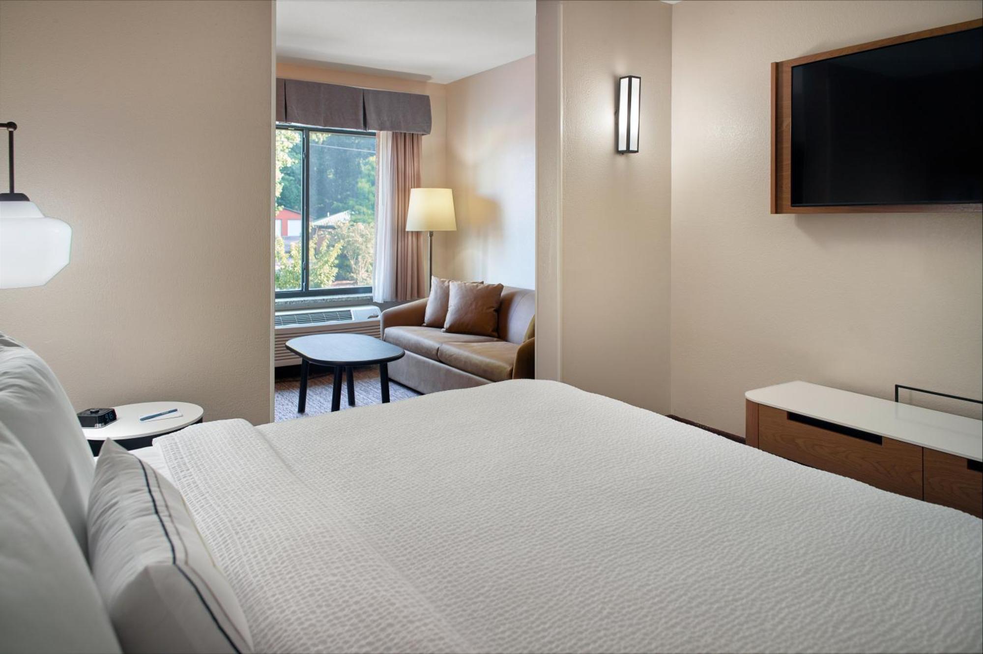 Fairfield Inn & Suites By Marriott Asheville Airport/Fletcher Exterior photo